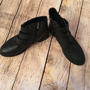 Women’s Faux Leather Boots